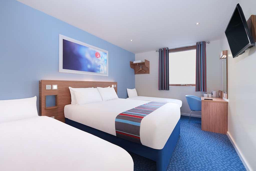 Travelodge Northwich Lostock Gralam Habitación foto